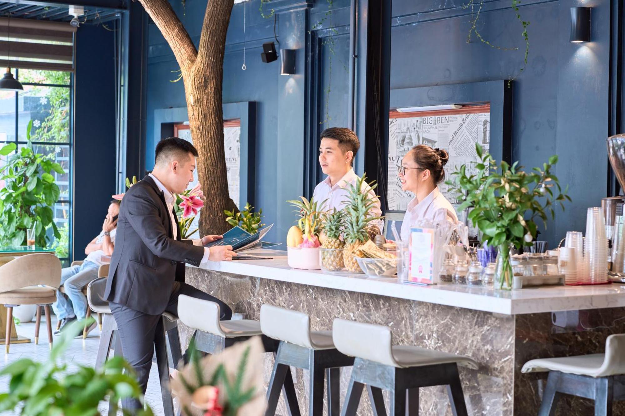 Le Haute Hotel ハイフォン エクステリア 写真